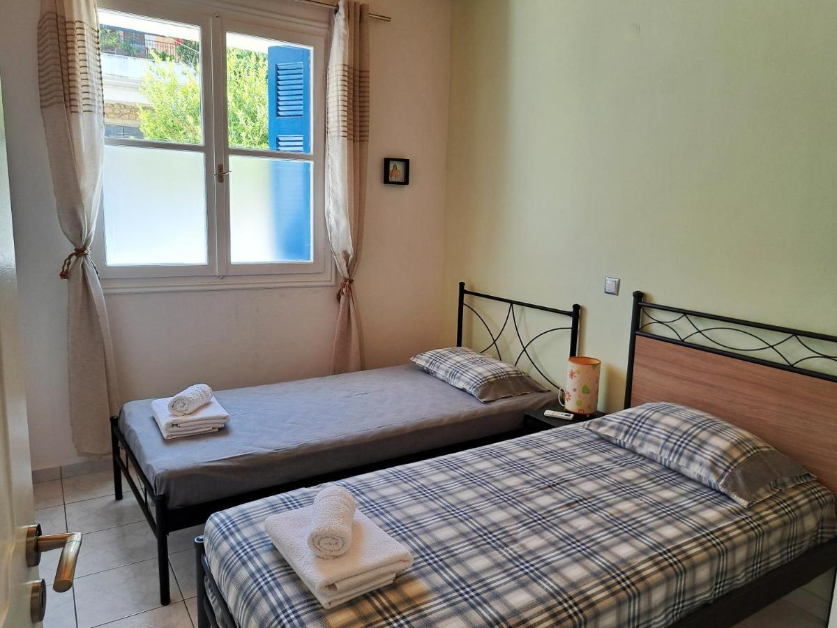Family Stone Apartment Kyparissia Exterior photo